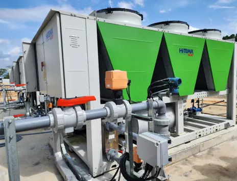 Chiller system pipework and valves